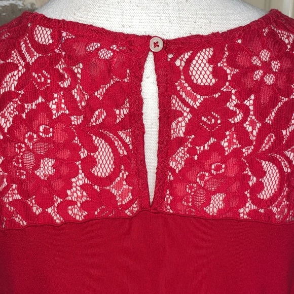 Old Navy Lace Yoke Swing Tank Cherry Red Sleeveless Keyhole Button Closure Sz L - Picture 8 of 14